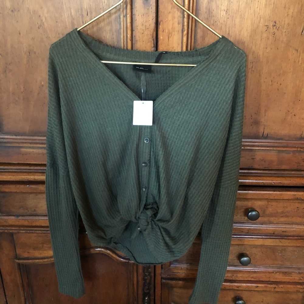 Urban Outfitters XS new with tags button down tee